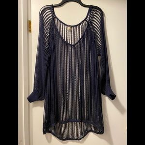 ☀️📦We the Free navy blue sweater large